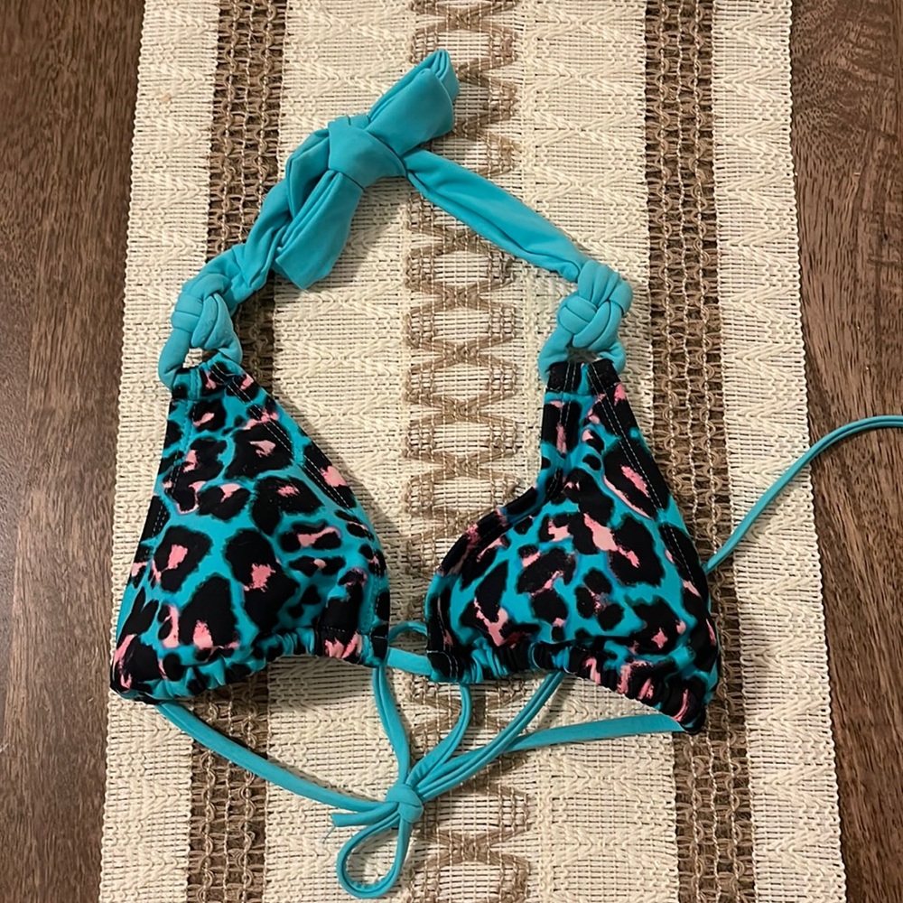 Leopard bikini top